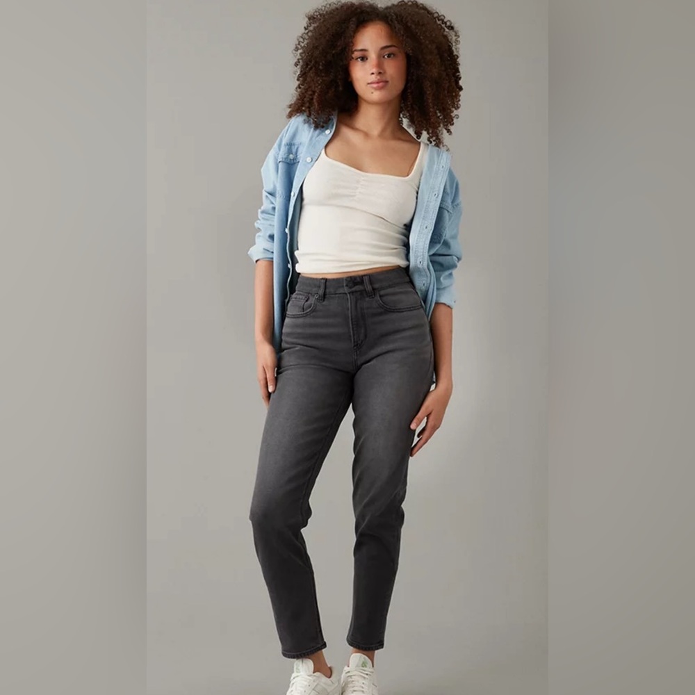 American Eagle Curvy Mom Jean